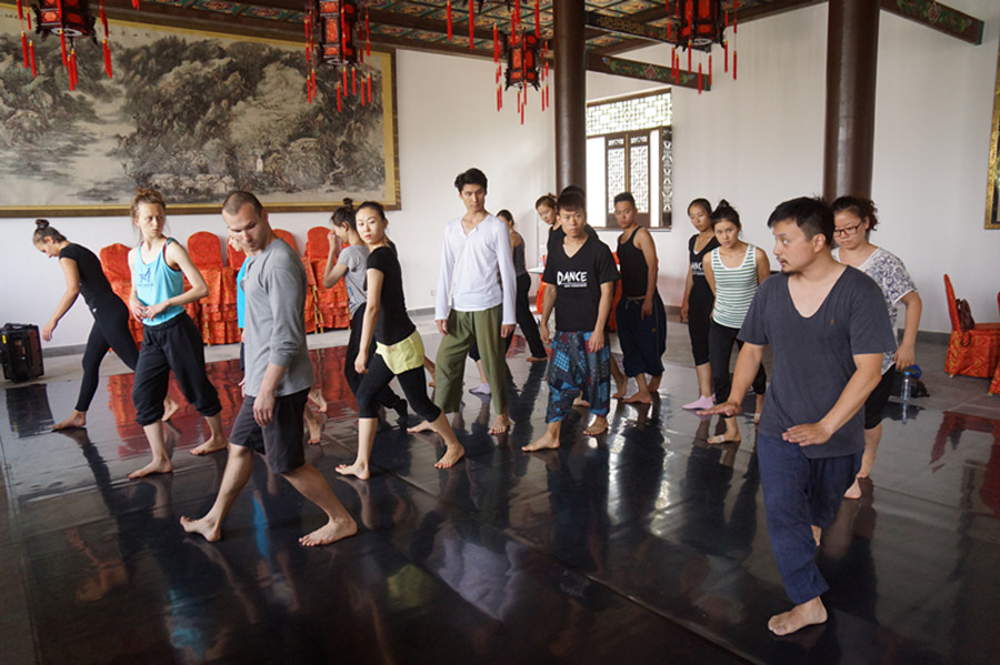 Cultural exchange adventure at Xi'an summer camp