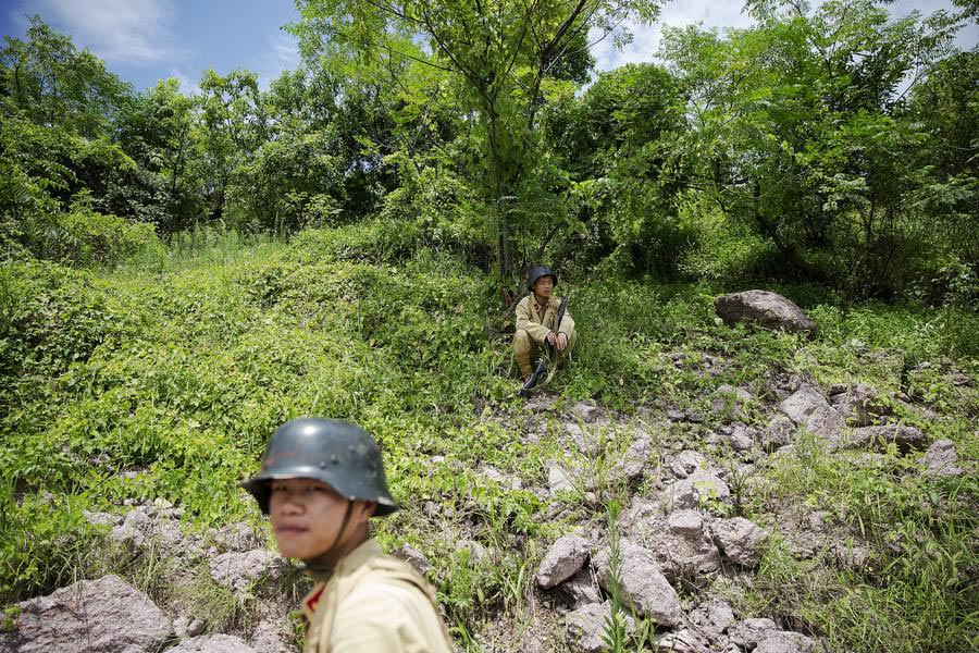 Behind the scenes of a Chinese war drama