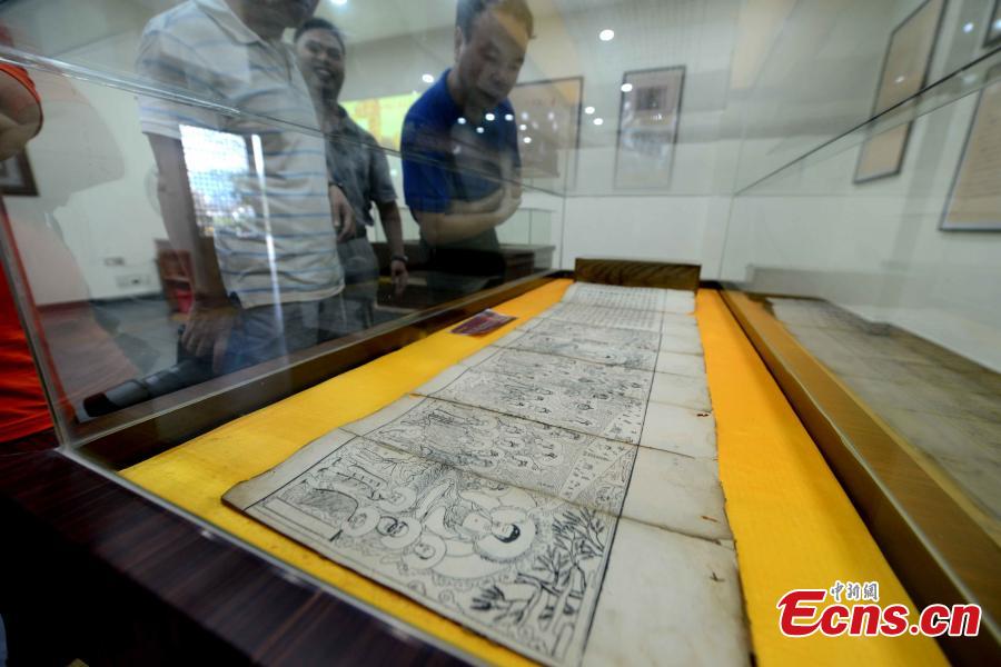 Traditional woodblock printing declining in Fujian