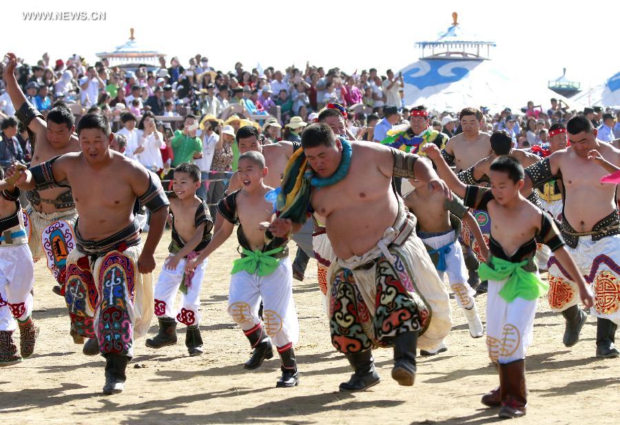 One-week Nadam Fair opens in Banyan Nur, N China