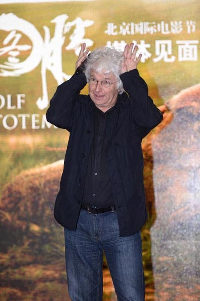 Annaud 'stupefied' by Academy's decision to drop <EM>Wolf Totem</EM>