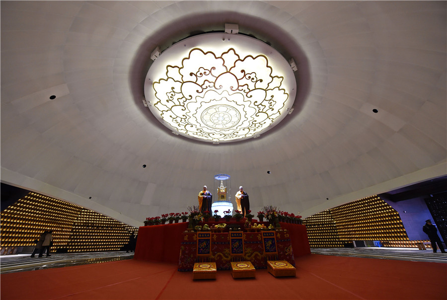 Porcelain Tower Relics Park opens in Nanjing