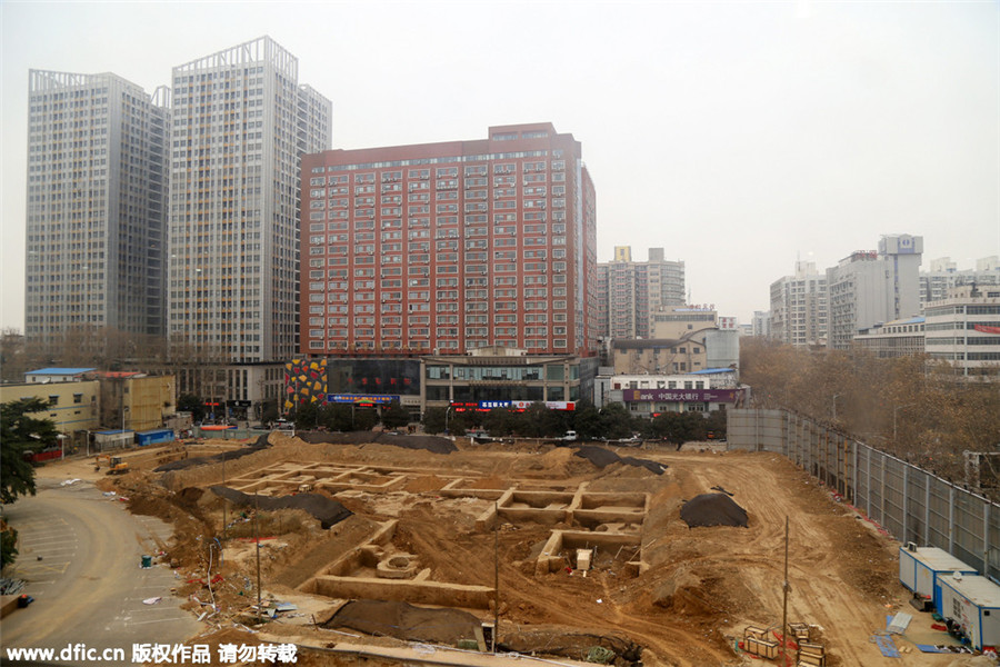 Large-scale ancient tomb complex discovered in Henan