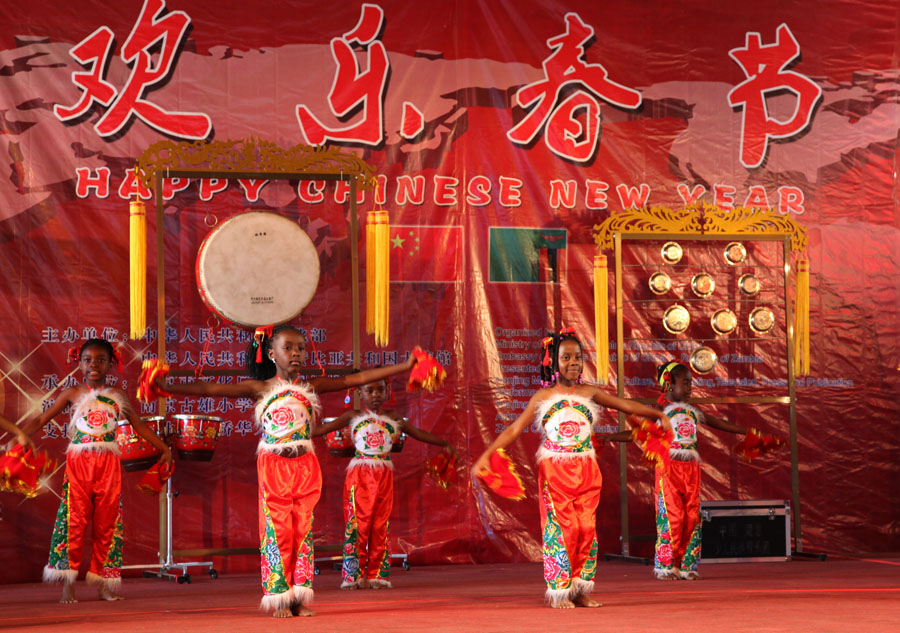 Temple fair held in Zambia to mark upcoming Chinese Spring Festival