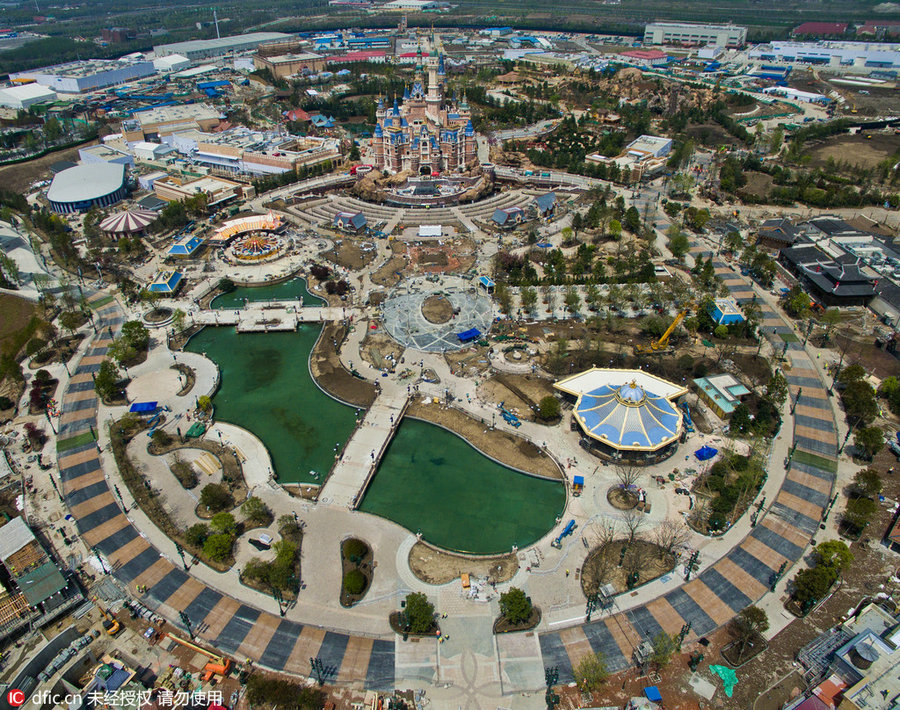 Aerial images show splendid view of Shanghai Disneyland