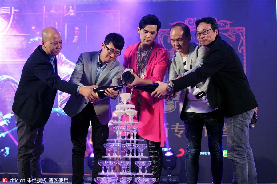 Jay Chou promotes new album