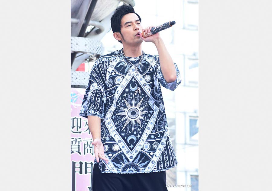 Jay Chou promotes new album 'Bedtime Stories'