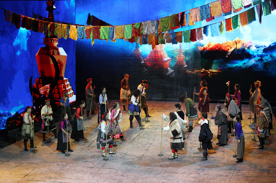 Beijing stages Tibetan multimedia play