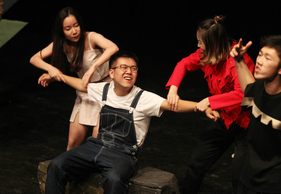 When East meets West on the stage: Shakespeare and Tang Xianzu