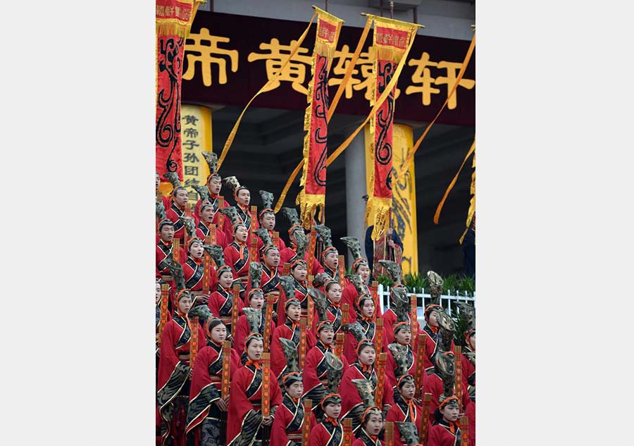 Memorial ceremony to worship 'Yellow Emperor' held in Shaanxi