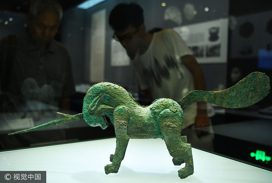 'Tea Horse Road' cultural relics on display in N China