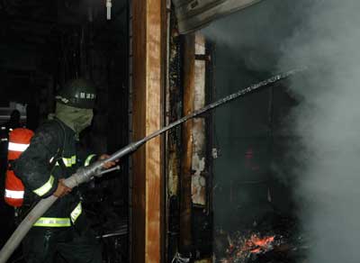 Fire breaks out at commercial building in Changsha