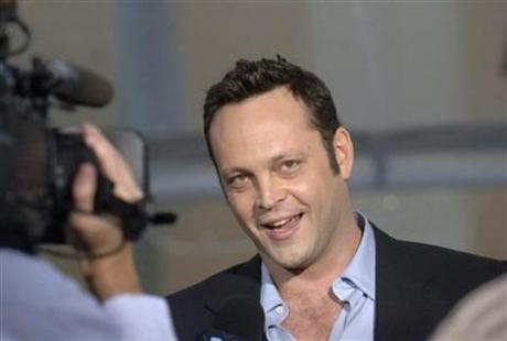 Actor Vince Vaughn defends 'gay' joke in movie