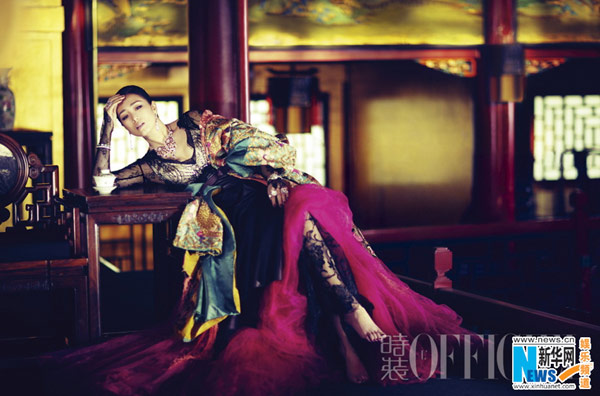 Gong Li on L'OFFICIEL magazine