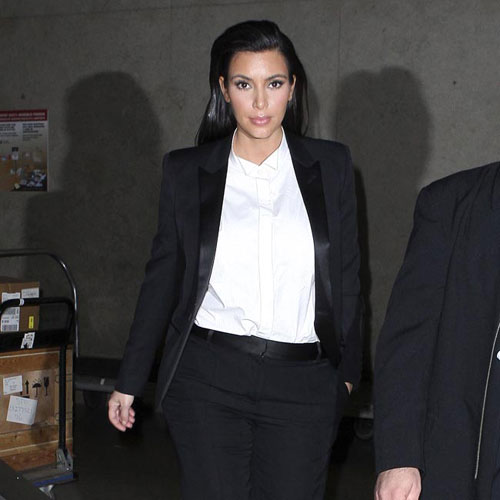 Kim Kardashian to tweet baby photo