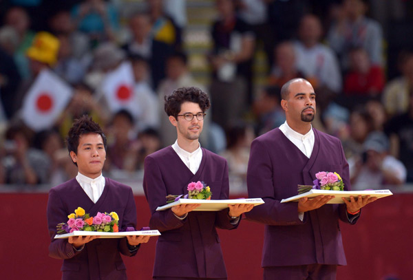 Charming moments of male medal bearers