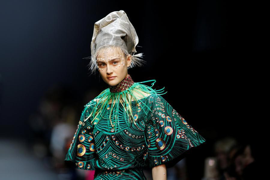 Paris Fashion Week: Manish Arora