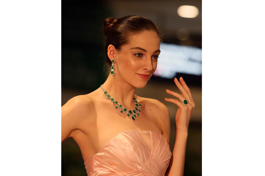 Hong Kong International Jewellery Show opens