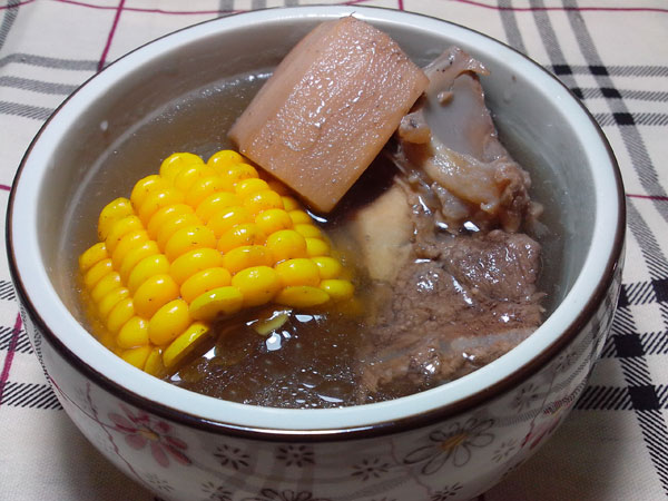 Dazeng's Ready Kitchen -- rib soup with lotus root