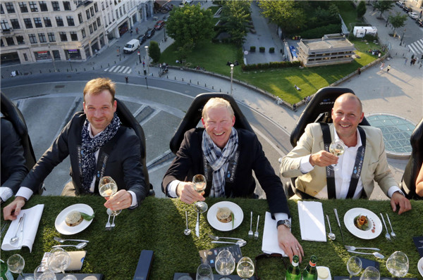 'Dinner in the Sky' in Brussels