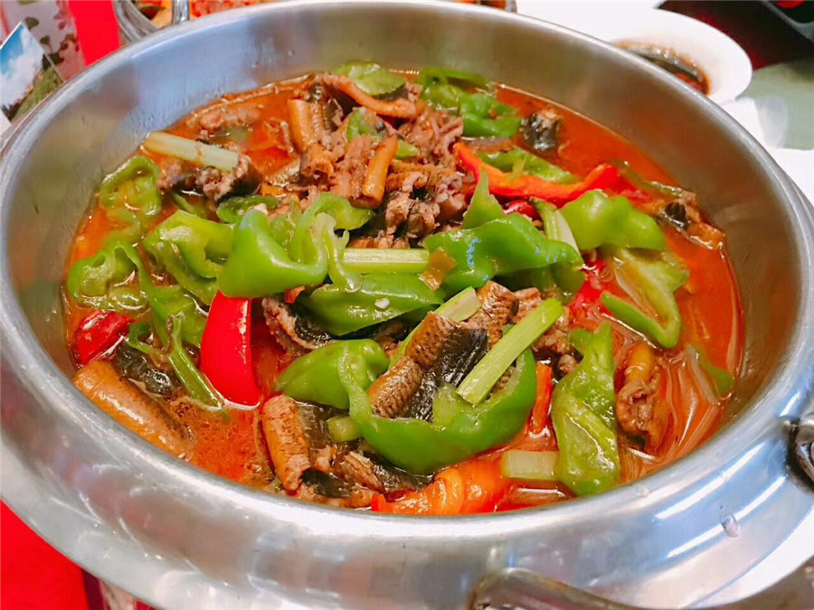 Take a bite of Jingzhou delicacies