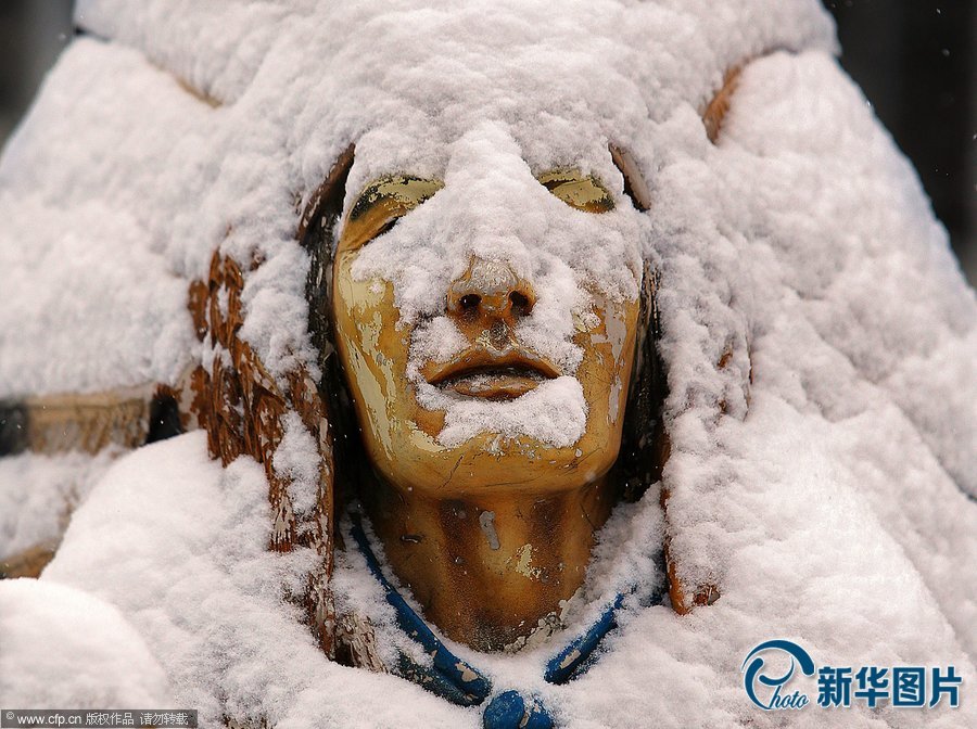 美國南部遭遇災(zāi)難性暴風(fēng)雪：大雪厚冰前所未有