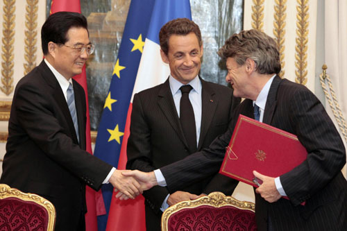 China, France seal deals on aircraft, uranium