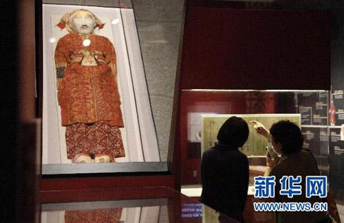 Exhibition of Xinjiang cultural relics unveiled secret of Silk Road