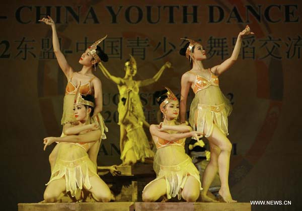 2012 ASEAN-China Youth Dance Exhibition kicks off in Vietnam