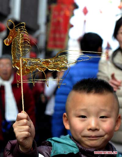 Children's way to welcome Year of Horse