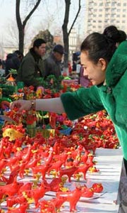 When Lantern Festival meets Valentine's Day