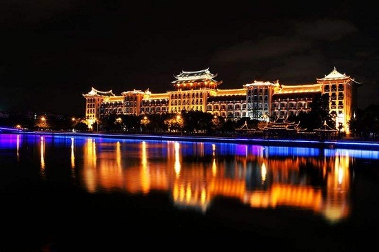 Lights illuminate Xiamen ahead of BRICS Summit