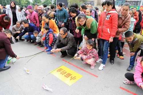 Lantern Festival celebrated in Hechi