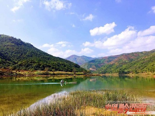 Blue skies liven up Qianxinan