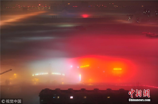 Dense fog turns Shenyang into fairyland