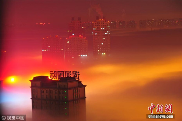 Dense fog turns Shenyang into fairyland