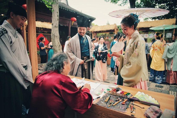 Nanxiang Ancient Street to celebrate Dragon Boat Festival