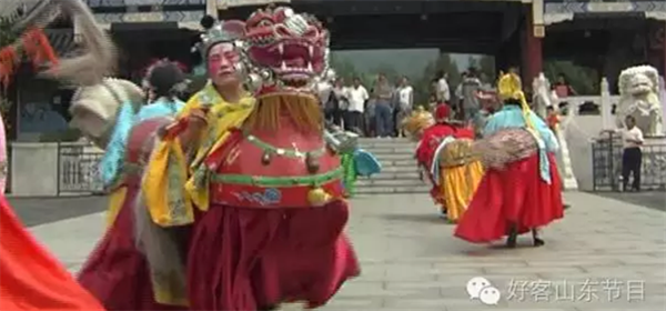 Lotus Flower Mountain temple fair held in Tai'an