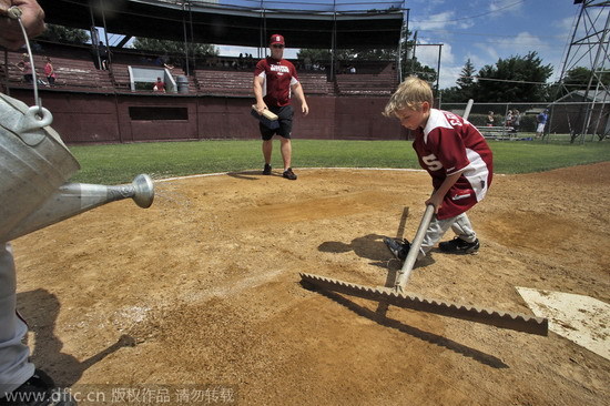 Should you pay your children to do chores?