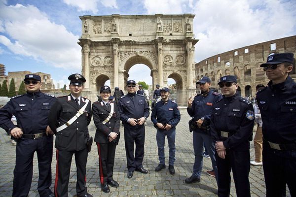 Joint police patrols reflect mutual trust