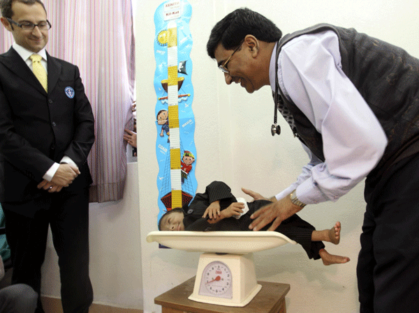 Nepal teen stands tall as world's shortest man