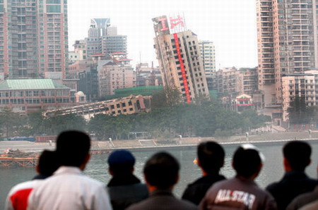 Failed complex demolition in Guangxi