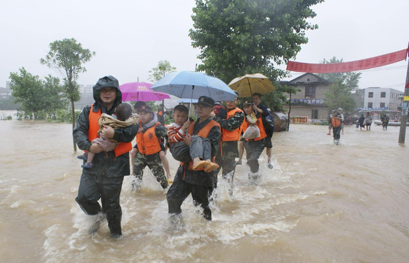 Day-by-day Photos: China flood