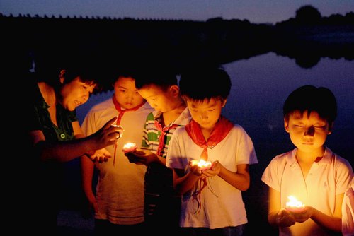 Sky lanterns to mark July 7 Incident of 1937