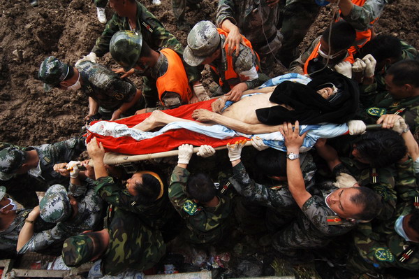 Man saved 60 hours after landslide in NW China