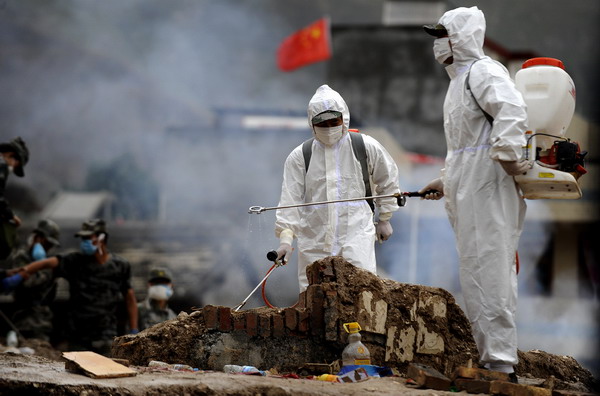 Decontamination work continues in Zhouqu