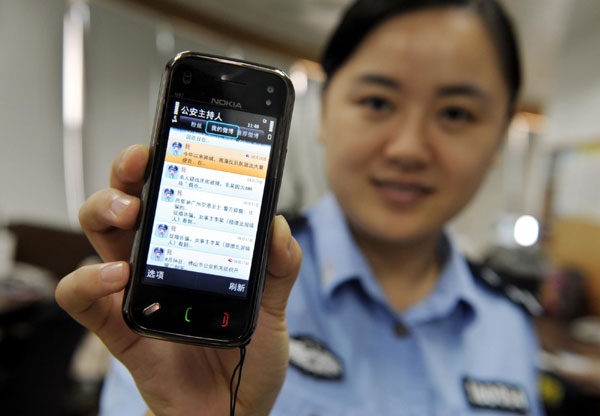 Police officers join micro-blogging network