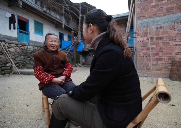 Rural teachers get support from local woman