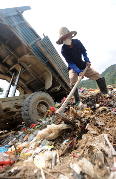 62-year-old cleaning street for 14 years