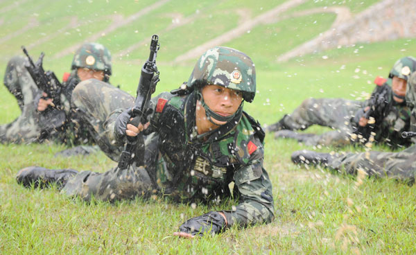 Anti-terrorism drill in E. China